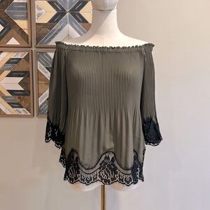 Anthropologie Delfi Collective Samantha Lace Trim Off-The-Shoulder Top Blouse XS